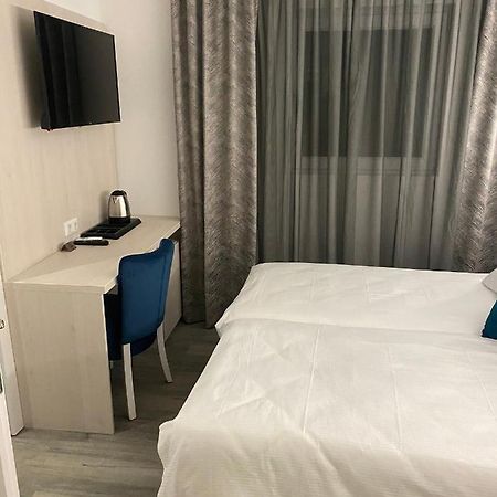 Апартаменты Dm Sobe Тузла Экстерьер фото