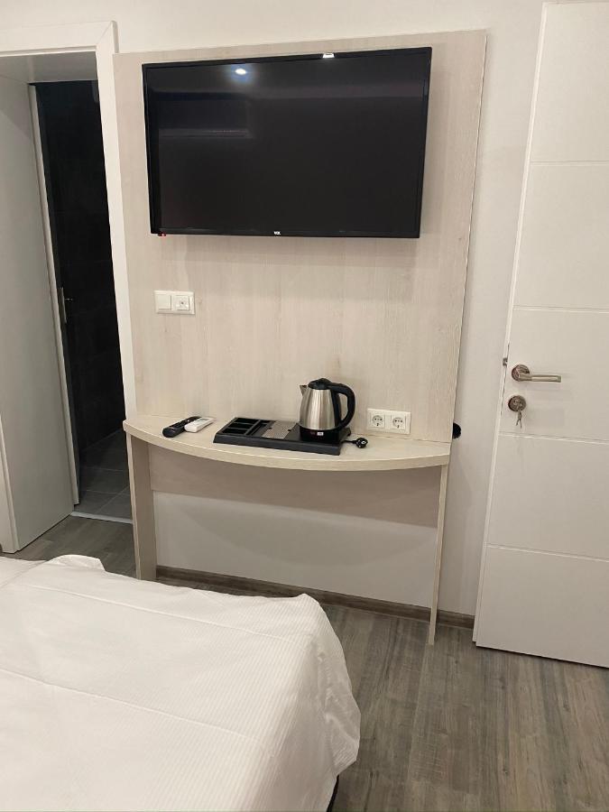 Апартаменты Dm Sobe Тузла Экстерьер фото